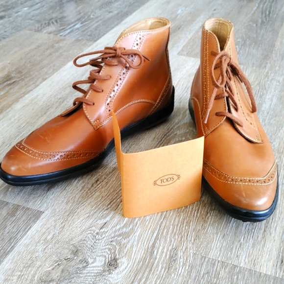 Tod's | Most Iconic Cuoio, Hand Crafted In Italy | Brand New In Original Box - Picture 1 of 8
